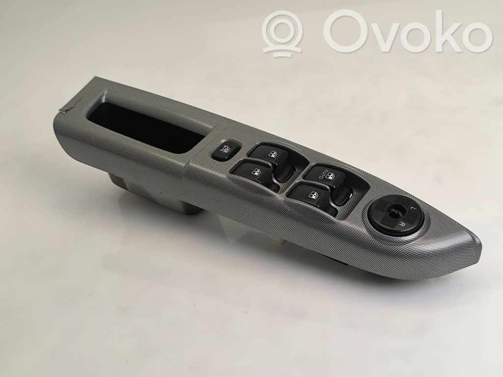 Electric window control switch   935701C110