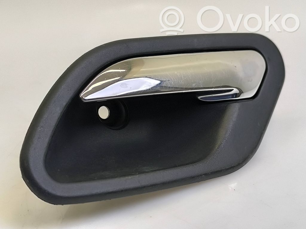 Front door interior handle   7032925