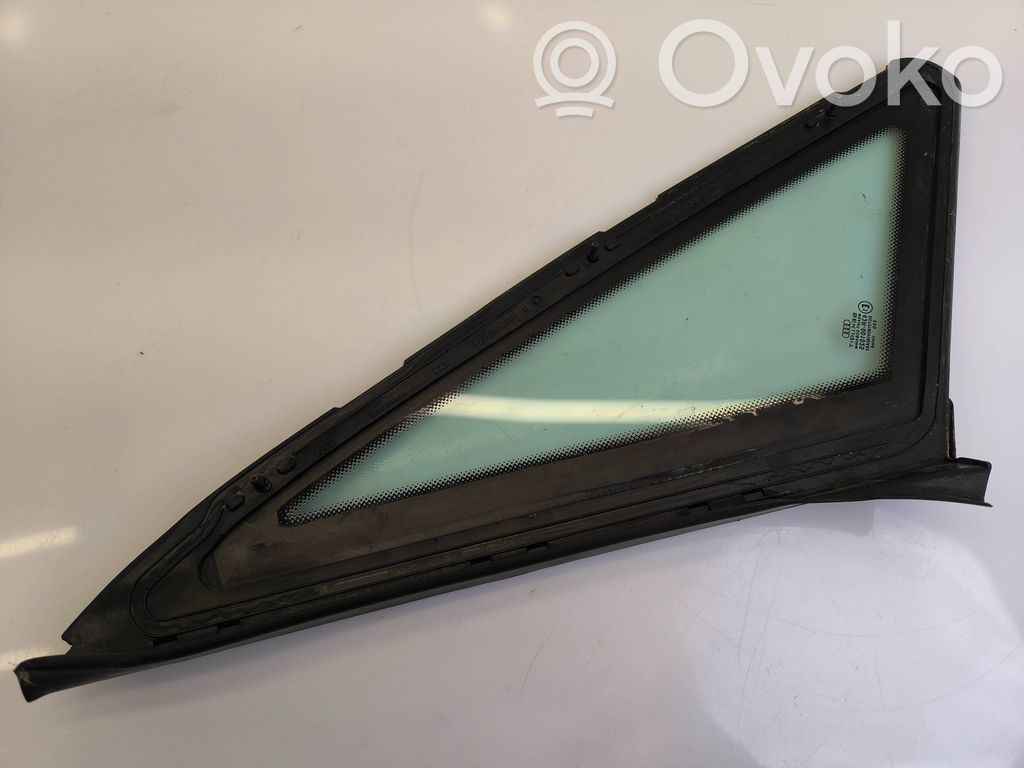 Audi A8 S8 D2 4D Rear side window 