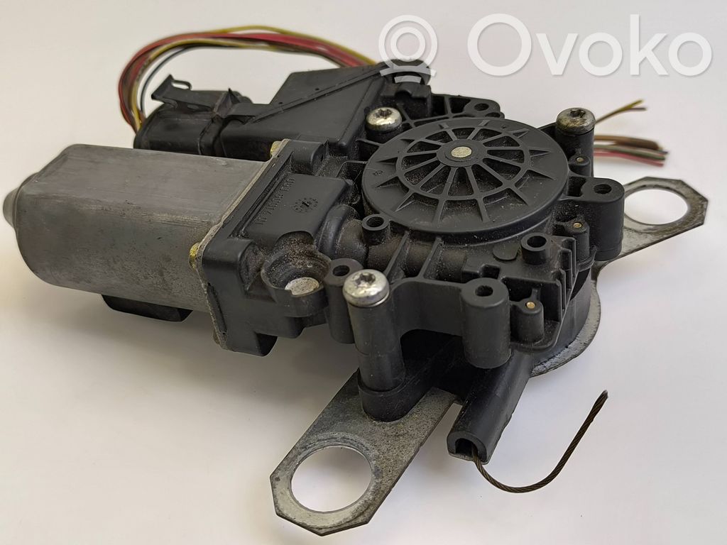 Audi A6 S6 C5 4B Front door window regulator motor 