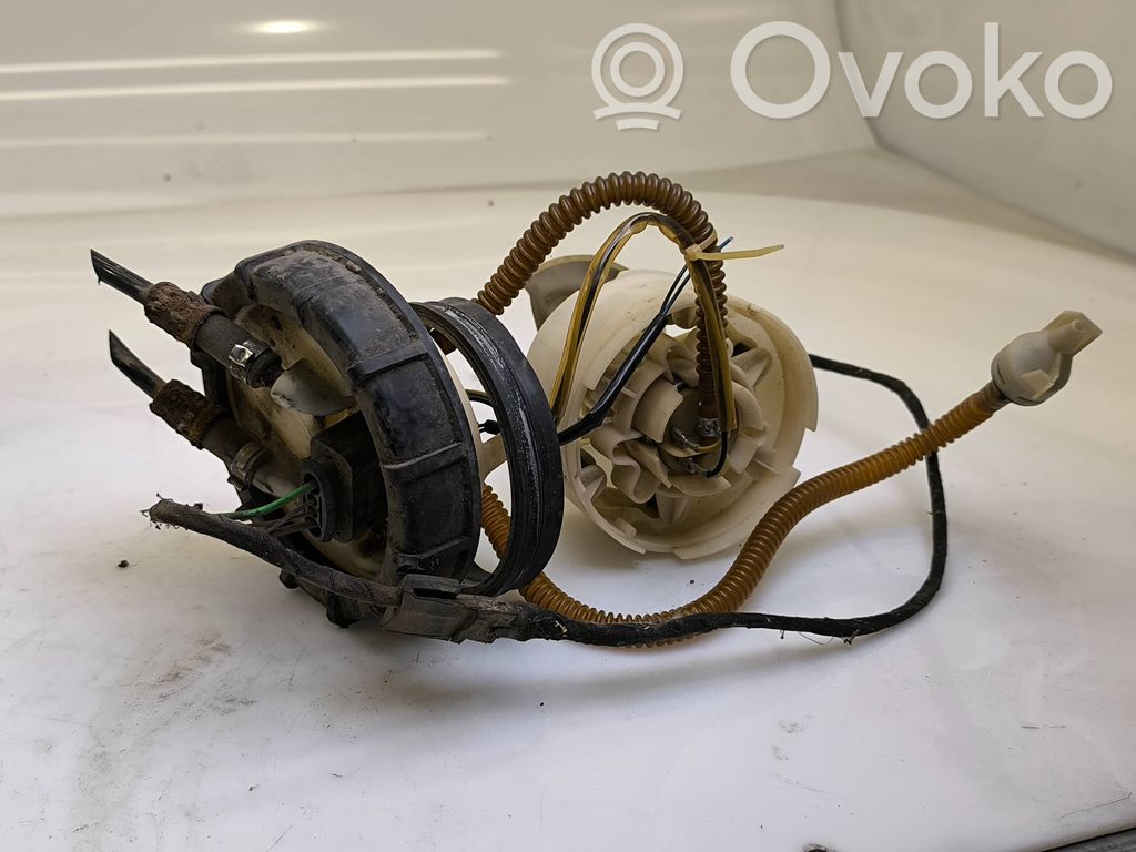 Audi A6 S6 C5 4B Bomba interna de combustible 