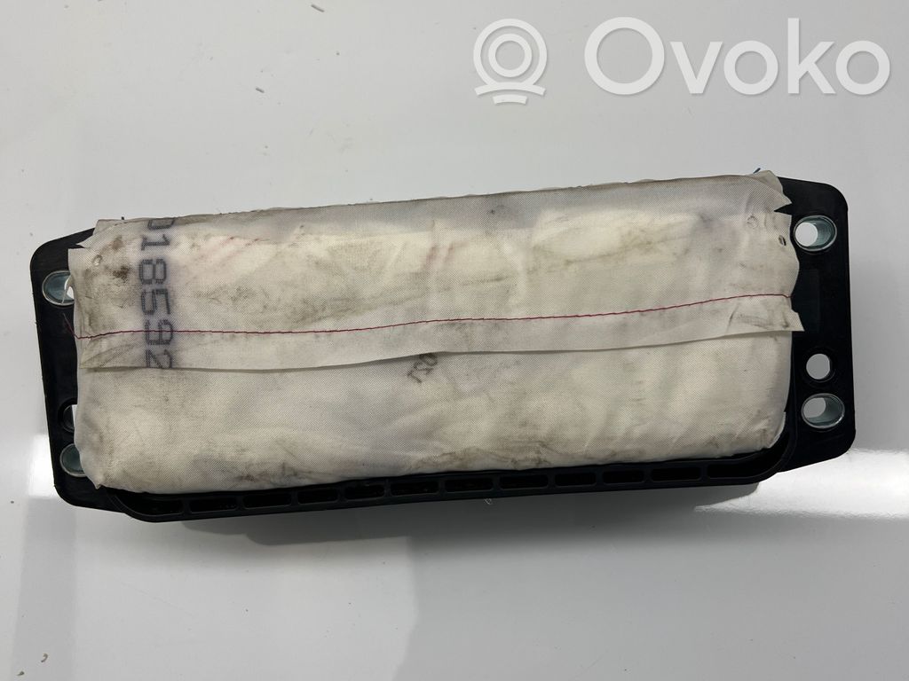 Audi A6 Allroad C7 Keleivio oro pagalvė 