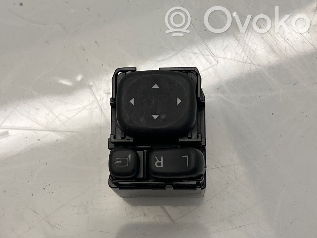 Toyota Auris E180 Wing mirror switch 
