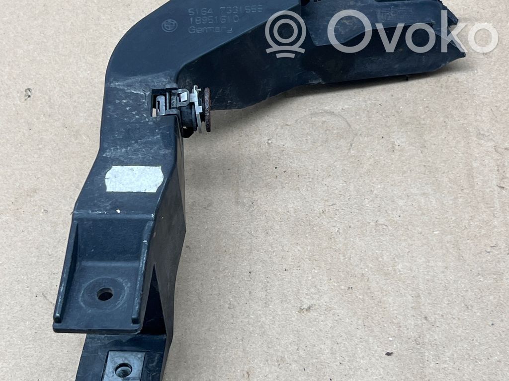BMW i3 Headlight/headlamp mounting bracket 