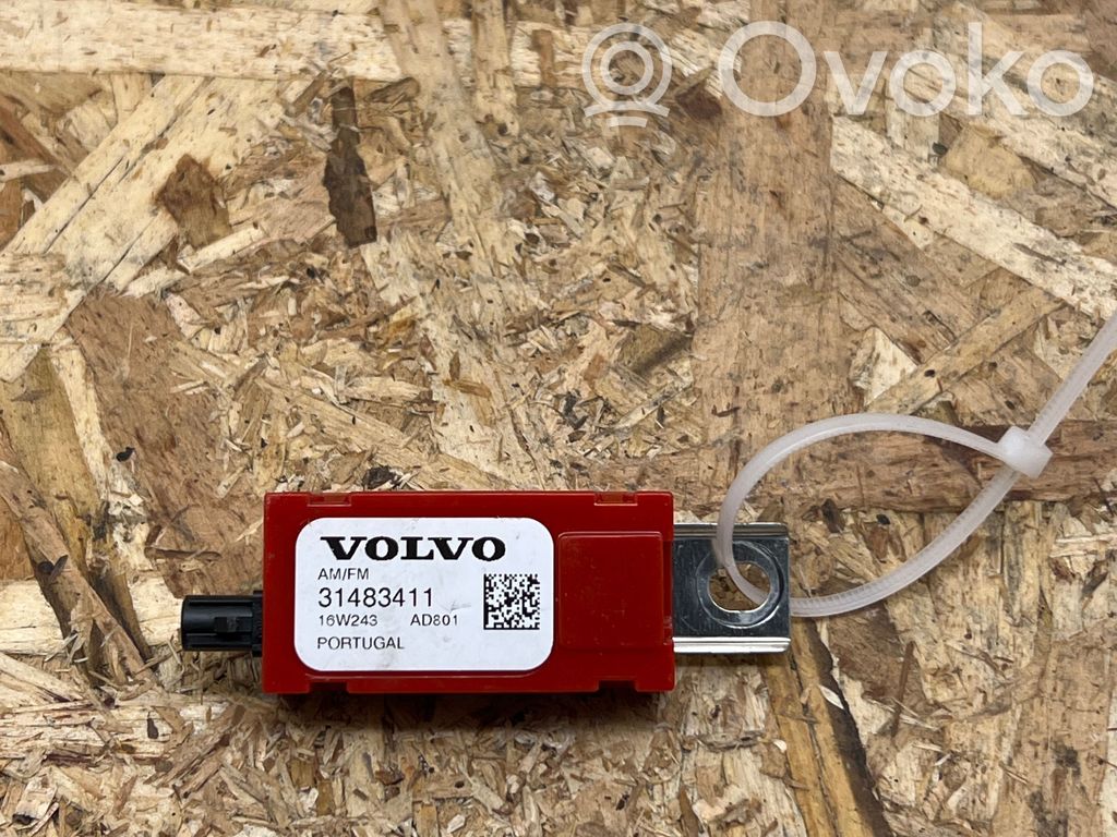 Volvo XC90 Antenos stiprintuvas 