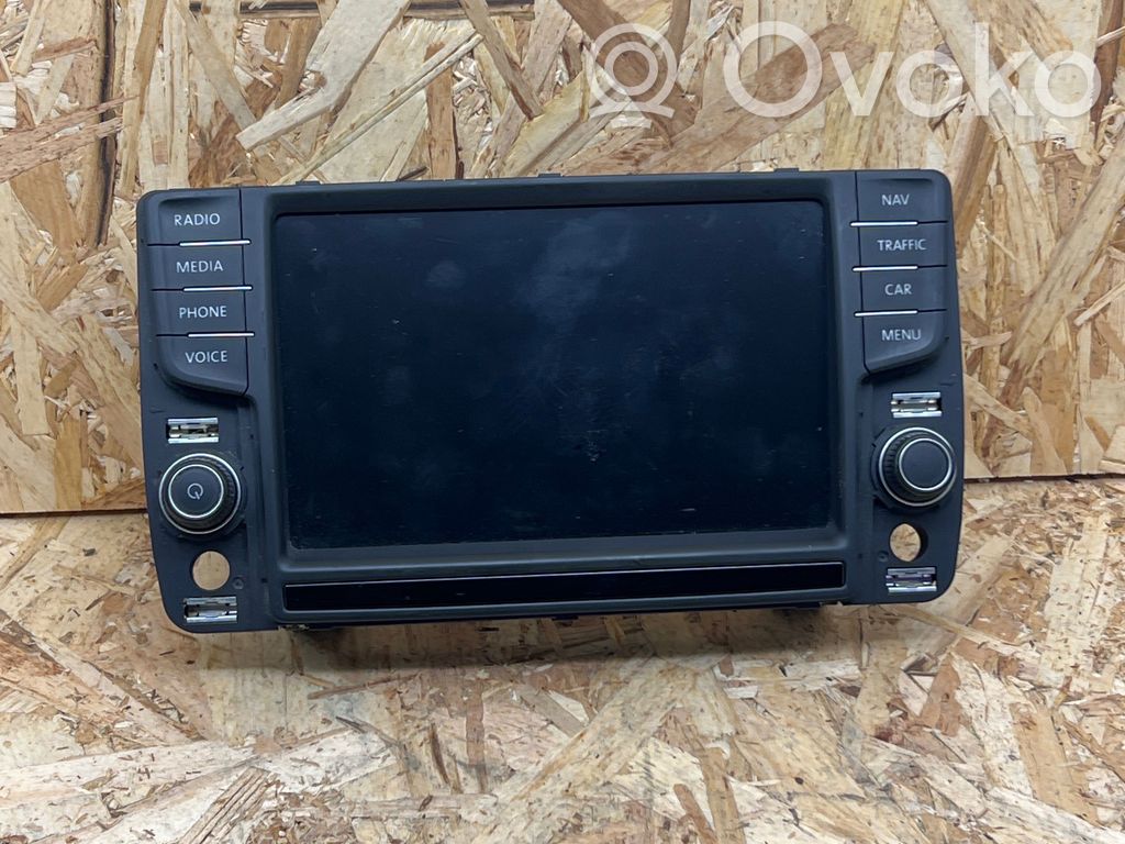 Volkswagen Golf VII Radio/CD/DVD/GPS head unit 