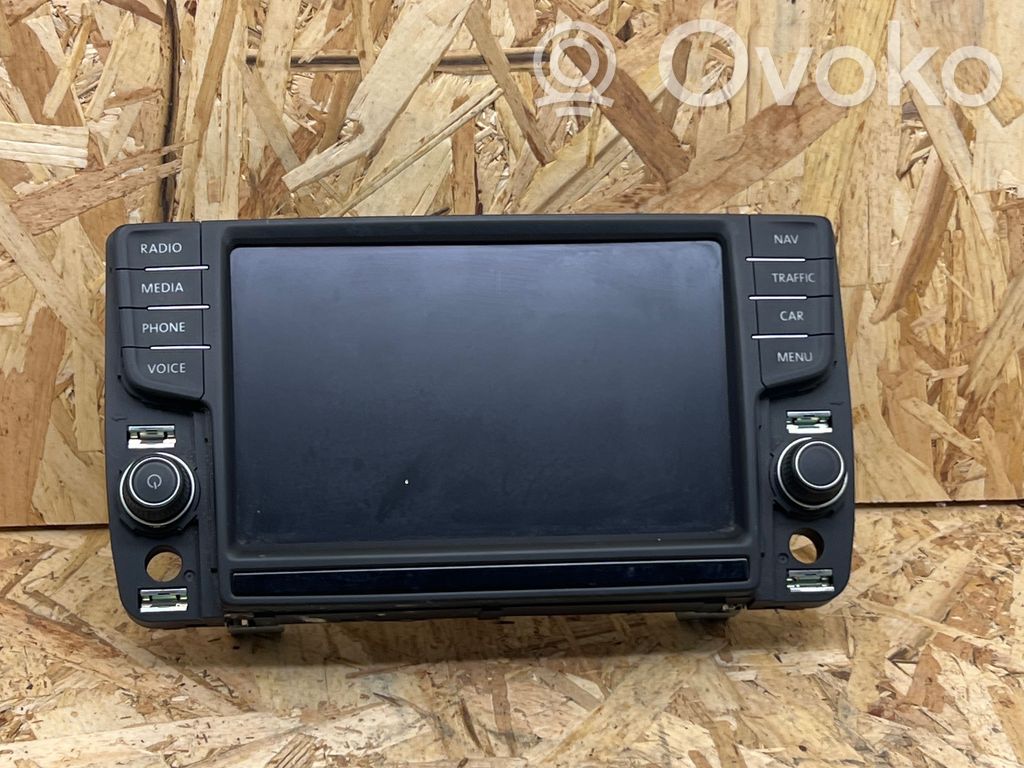 Volkswagen Golf VII Radio/CD/DVD/GPS head unit 