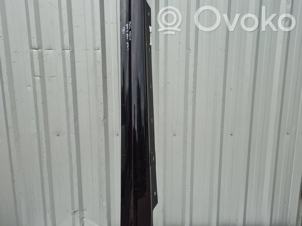Slenkstis   7906508,15857711