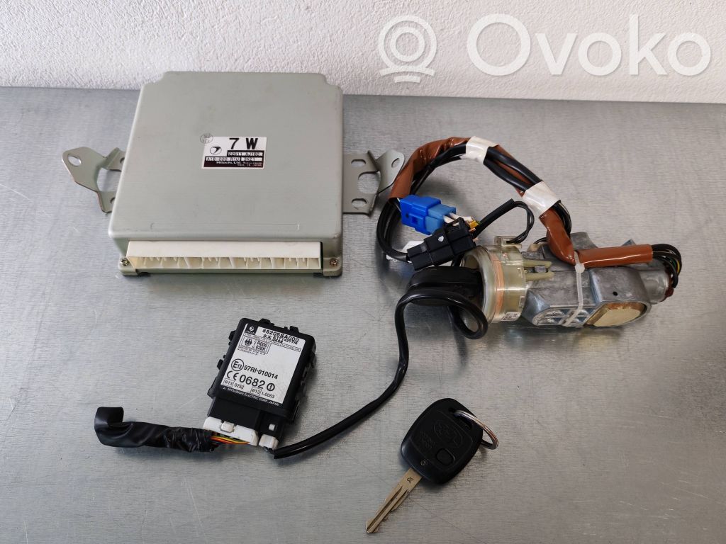 Subaru Forester SG Engine ECU kit and lock set 