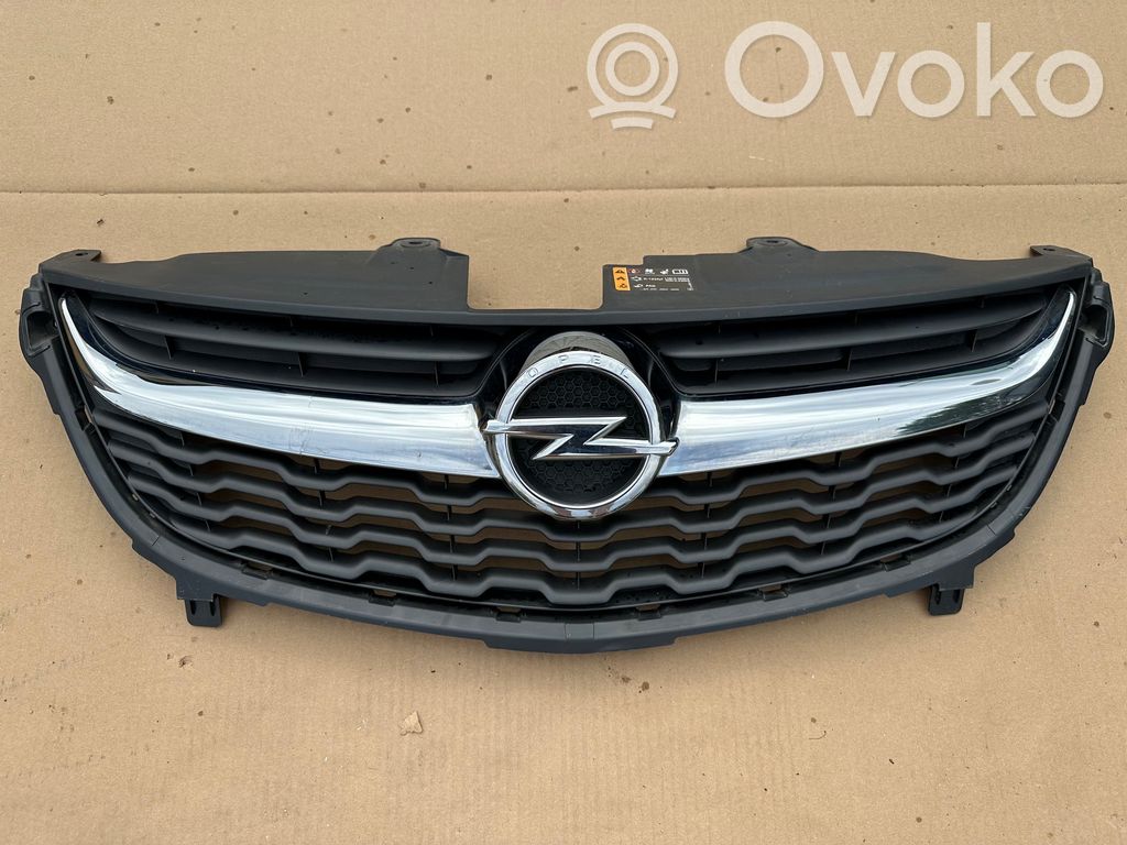 Opel Karl Front bumper upper radiator grill 