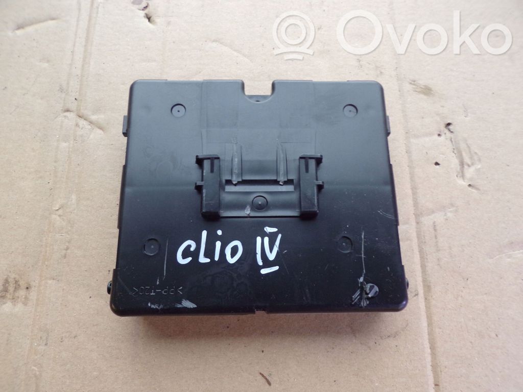 Renault Clio IV Módulo de confort/conveniencia 