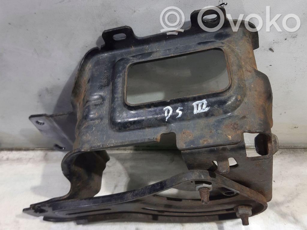Citroen DS3 ABS pump bracket 