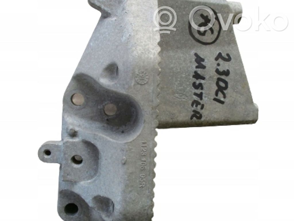 Renault Master III Engine mounting bracket 