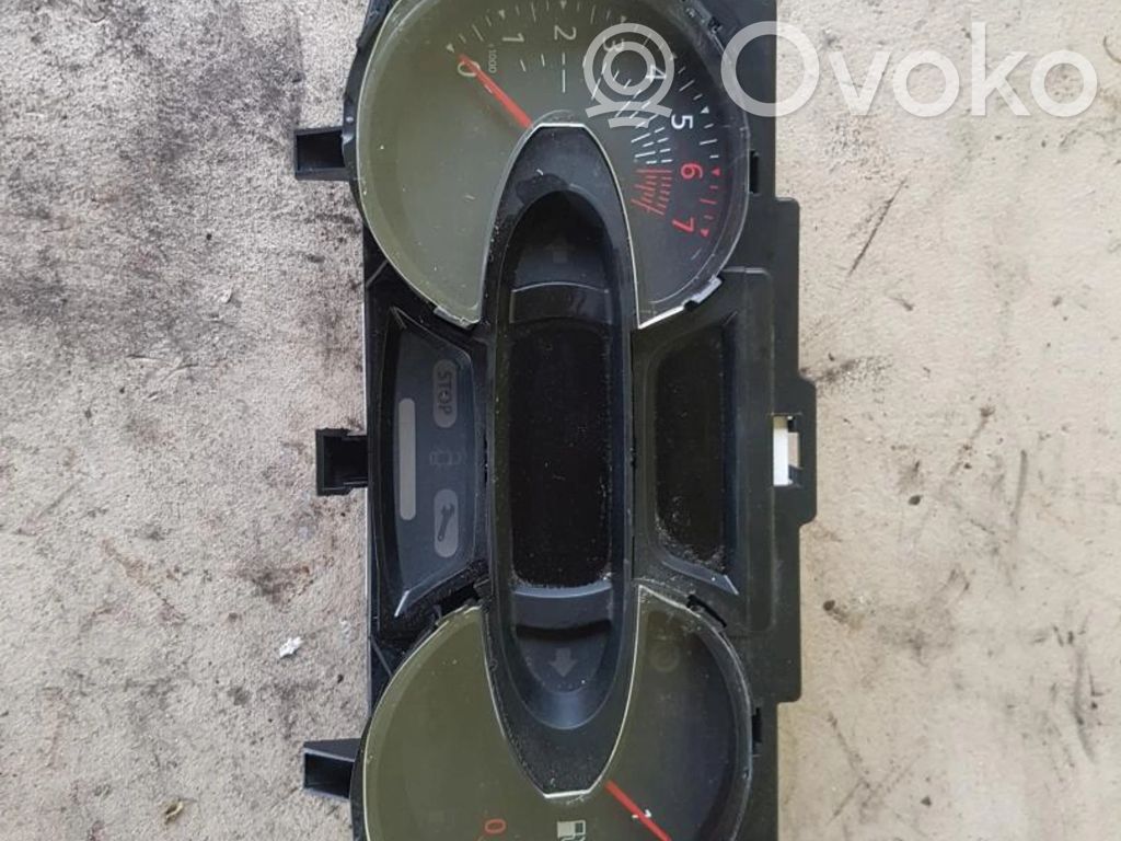 Renault Captur Speedometer (instrument cluster) 