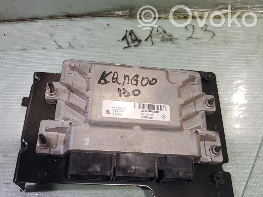 Renault Kangoo II Engine control unit/module ECU 