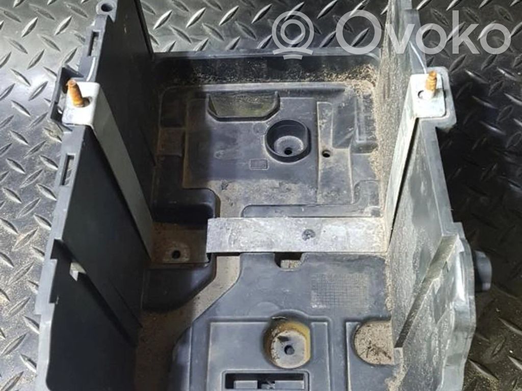 Ford Fiesta Battery bracket 