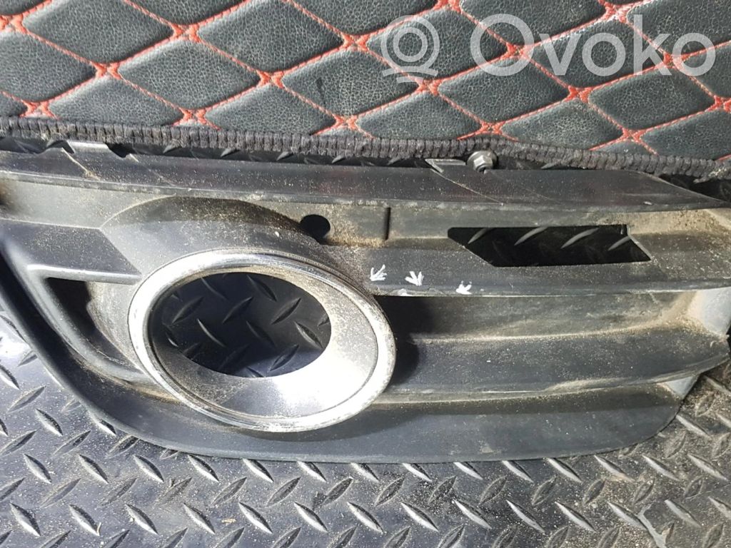 Audi A1 Etusumuvalon ritilä 