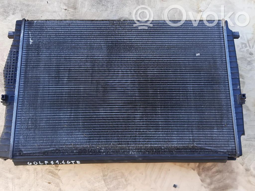 Volkswagen Golf VII Jäähdyttimen lauhdutin 