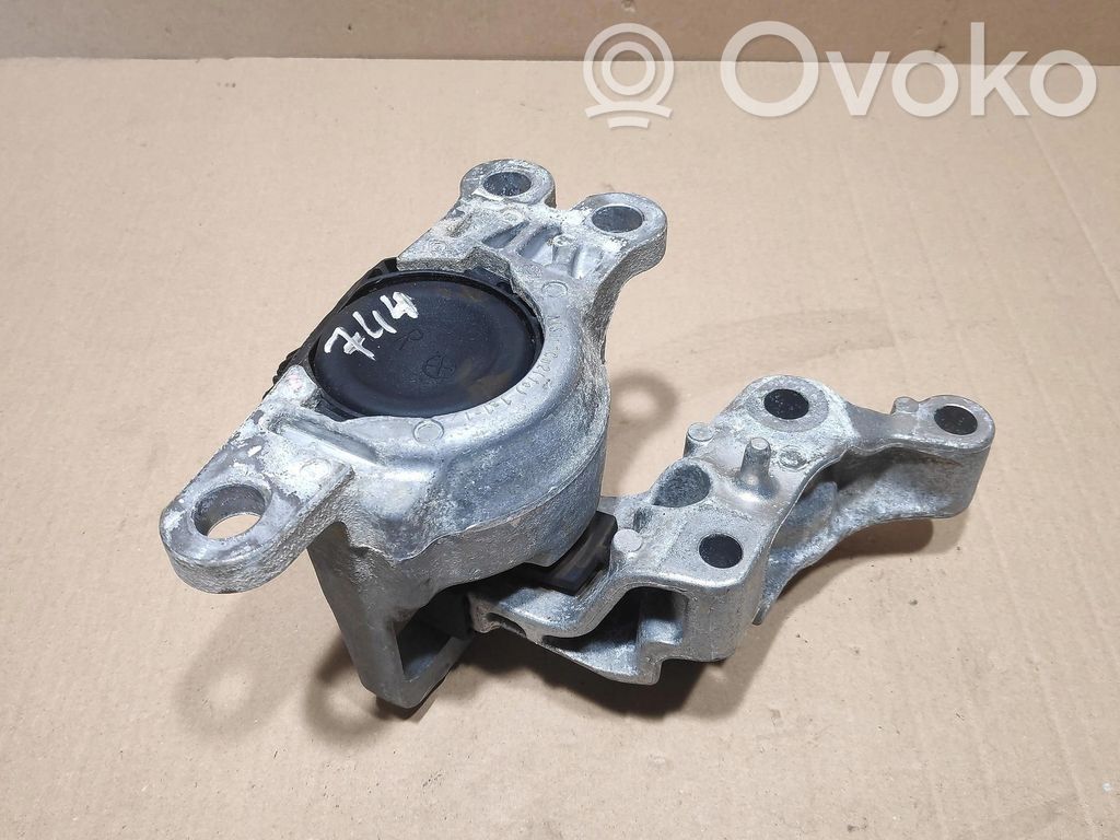 Renault Megane IV Engine mount vacuum valve 