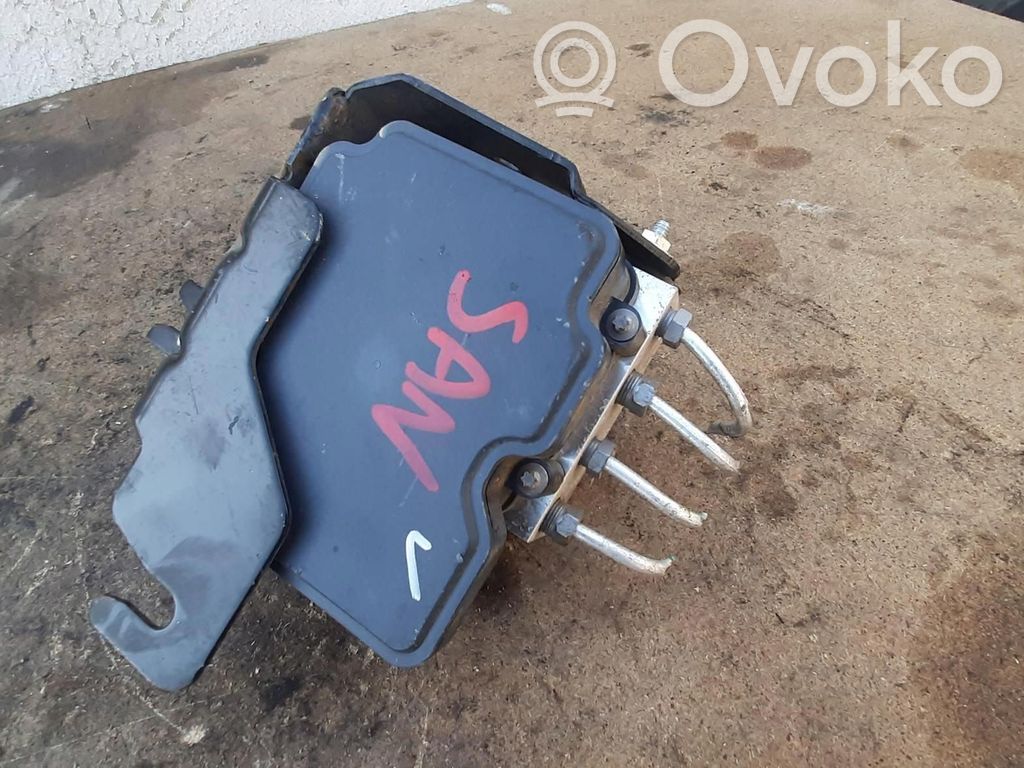 Dacia Sandero ABS bloks 