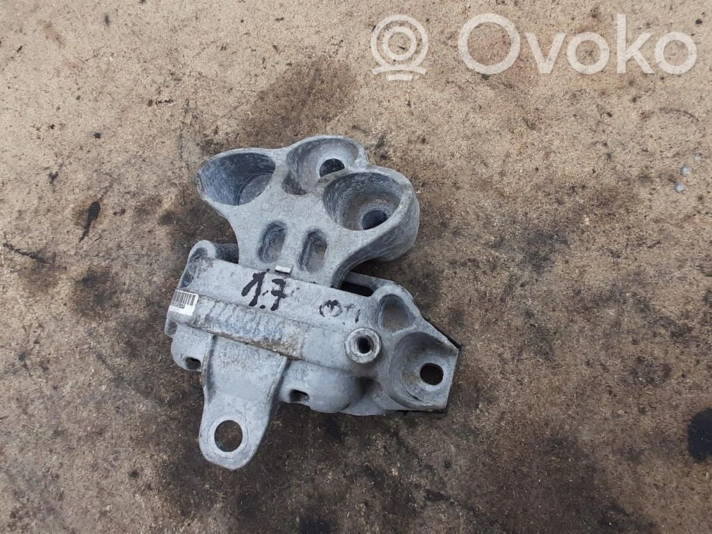 Opel Mokka Gearbox mounting bracket 