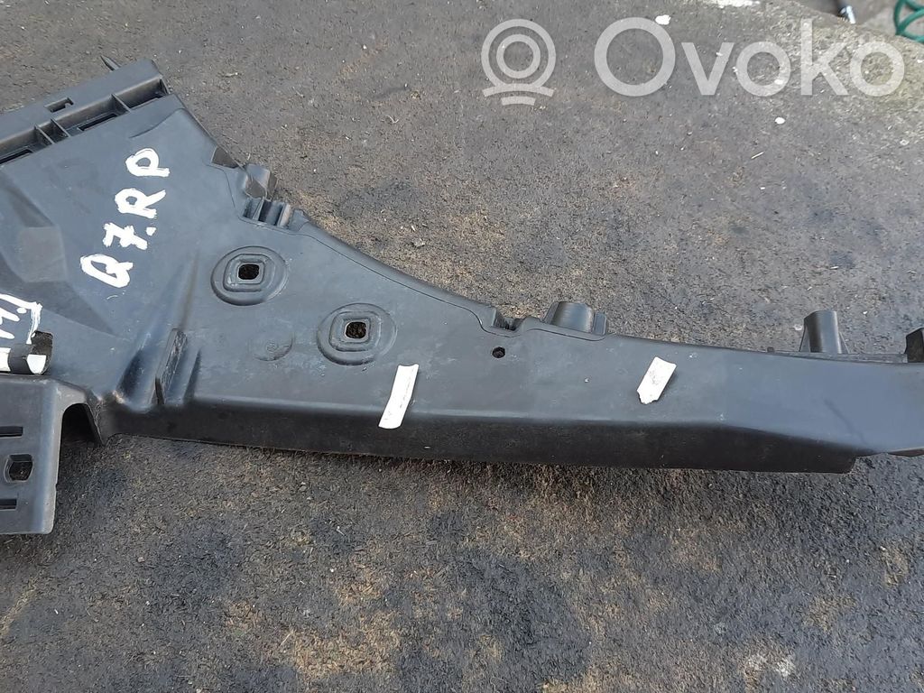 Audi Q7 4L Front bumper mounting bracket 
