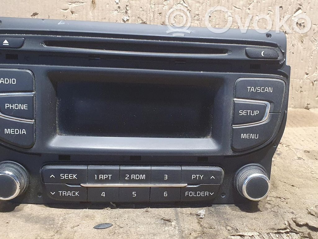 KIA Ceed Panel / Radioodtwarzacz CD/DVD/GPS 