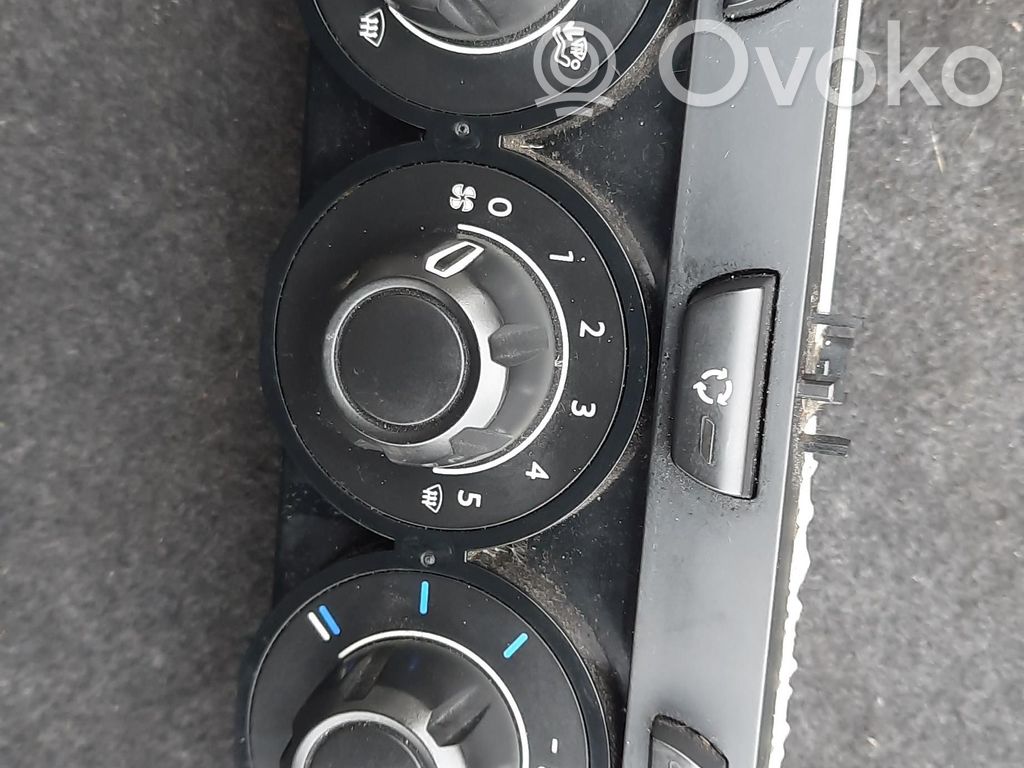 Citroen DS3 Climate control unit 