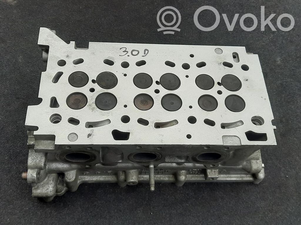 Infiniti QX70 S51 Culata del motor 