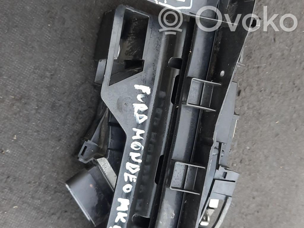 Ford Mondeo MK V Front door lock 