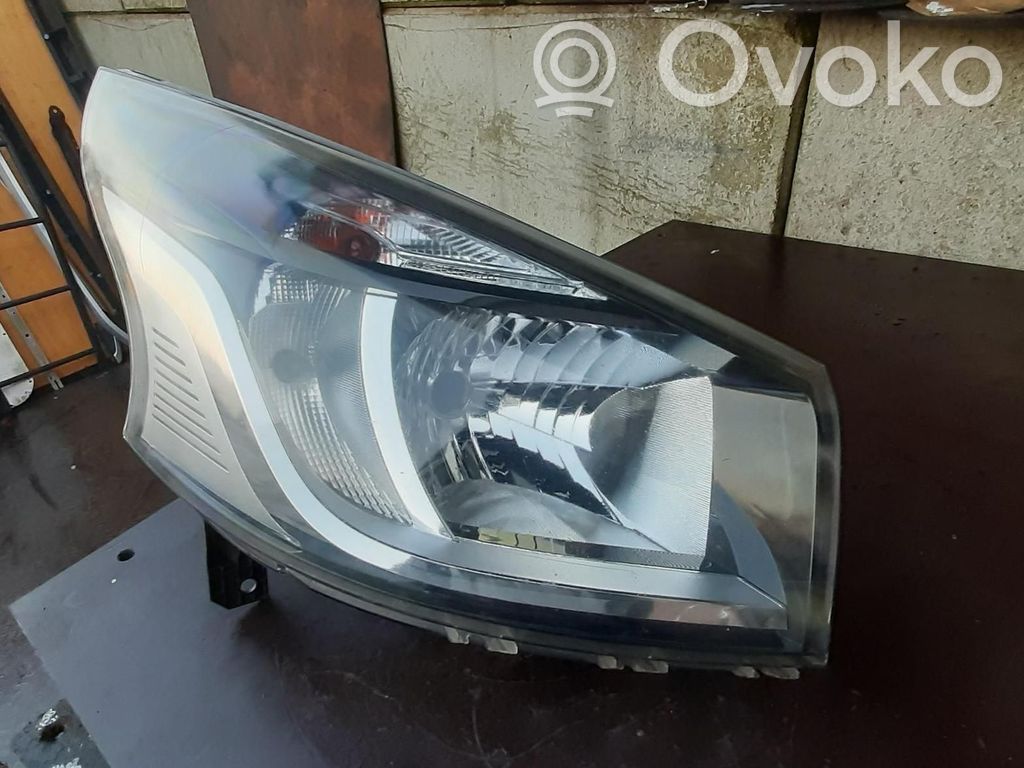 Renault Trafic III (X82) Faro/fanale 