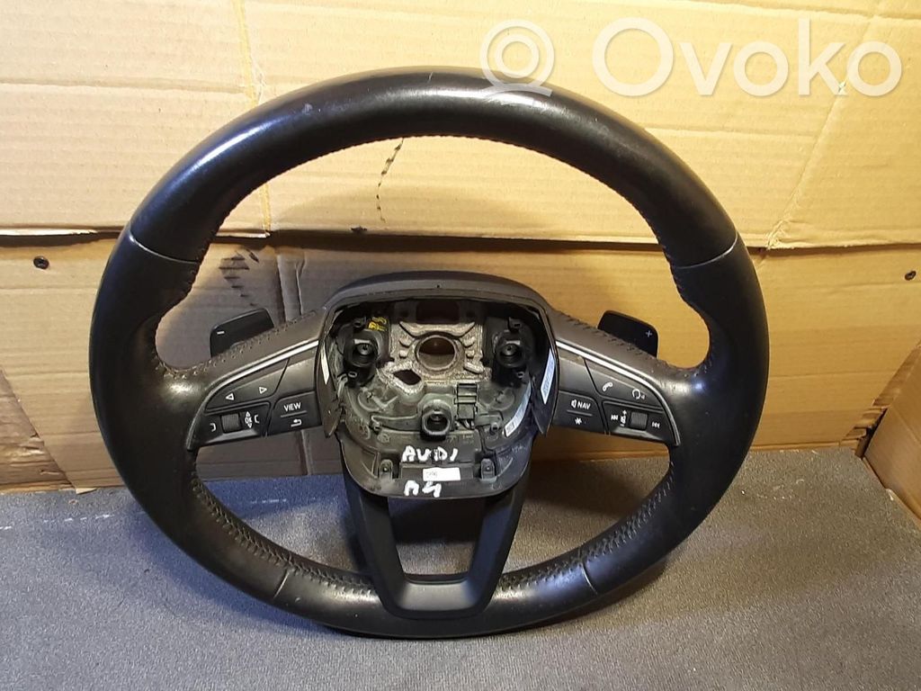 Audi A4 S4 B9 8W Kierownica 