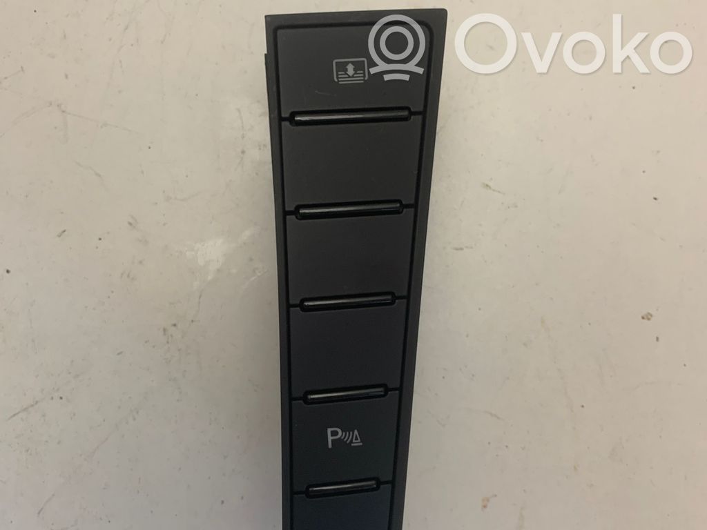 Volkswagen PASSAT B7 Przycisk / Włącznik czujnika parkowania PDC 