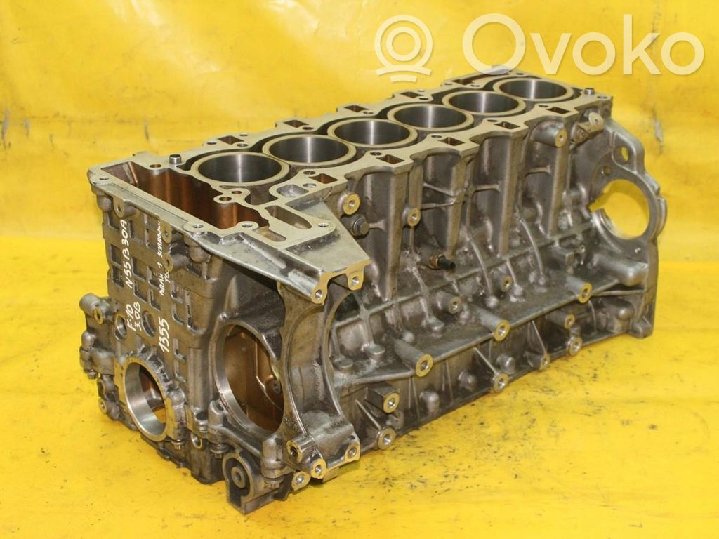 BMW 5 F10 F11 Blok silnika 