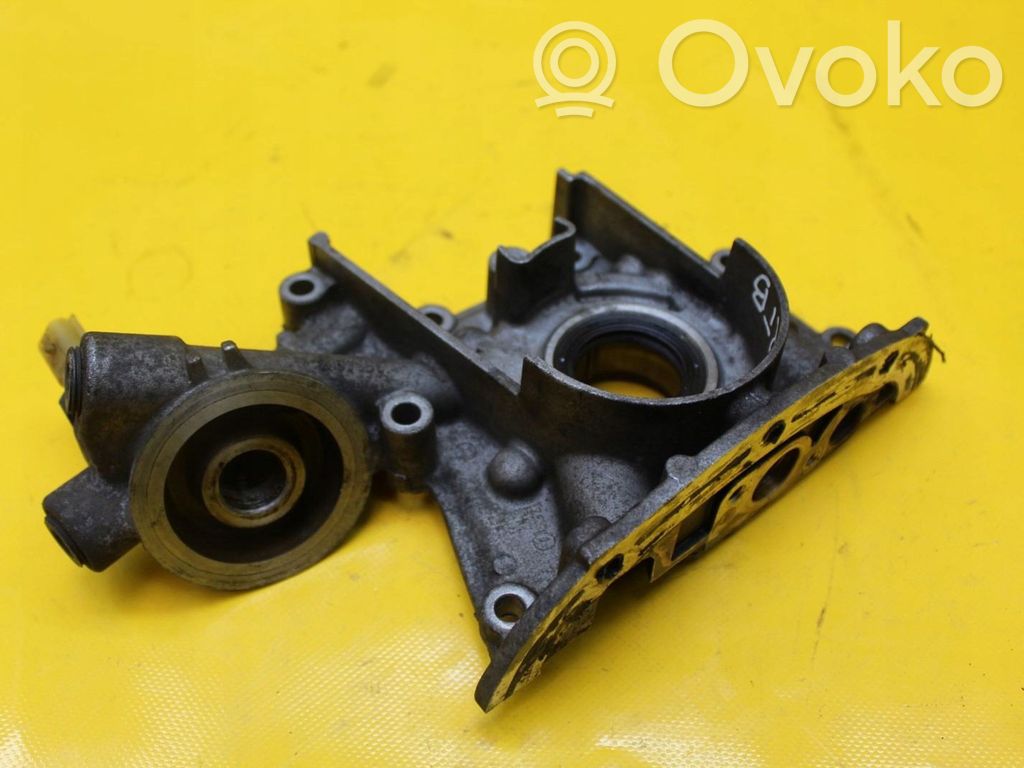 Renault Clio III Bomba de aceite 