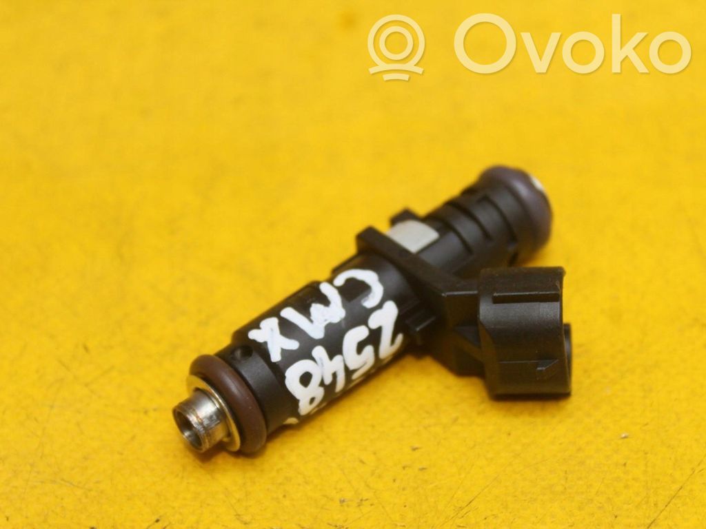 Volkswagen Golf VIII Inyector de combustible 