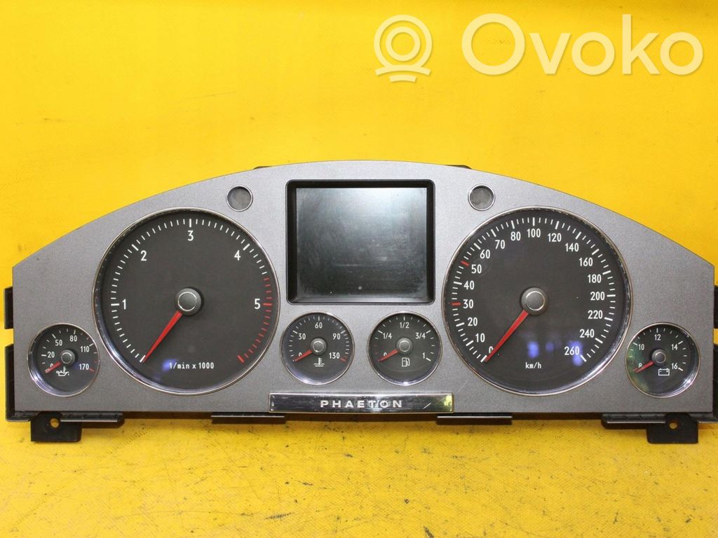 Volkswagen Phaeton Geschwindigkeitsmesser Cockpit 