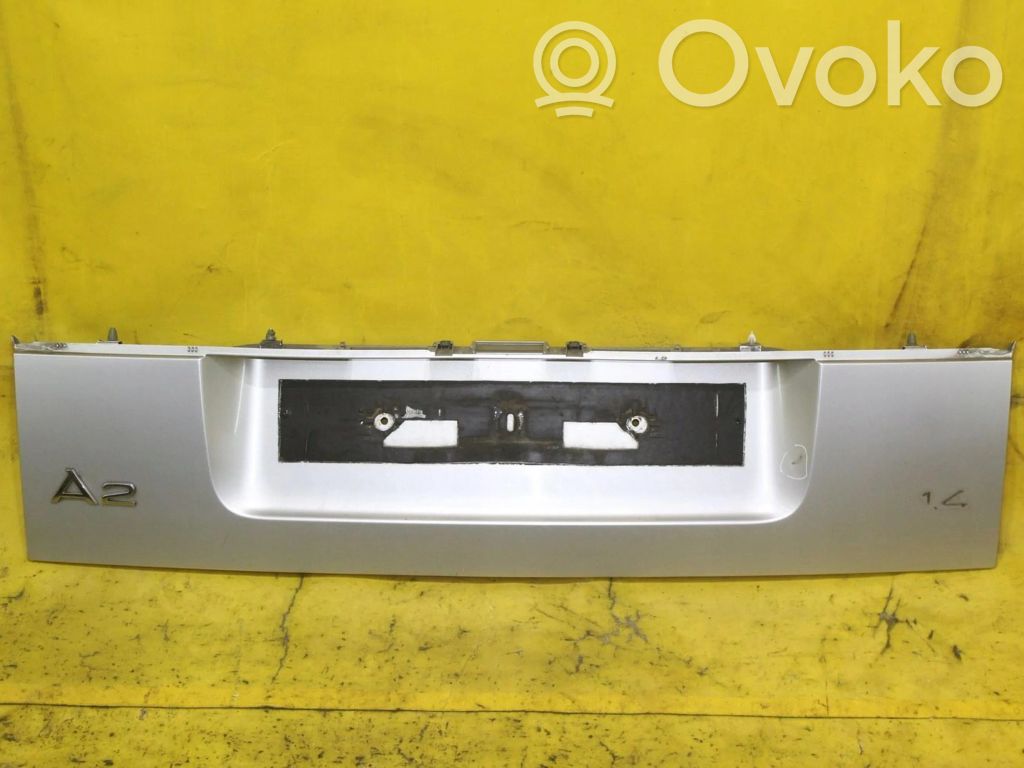 Audi A2 Atidarymo rankenėlė galinio dangčio (išorinė) 