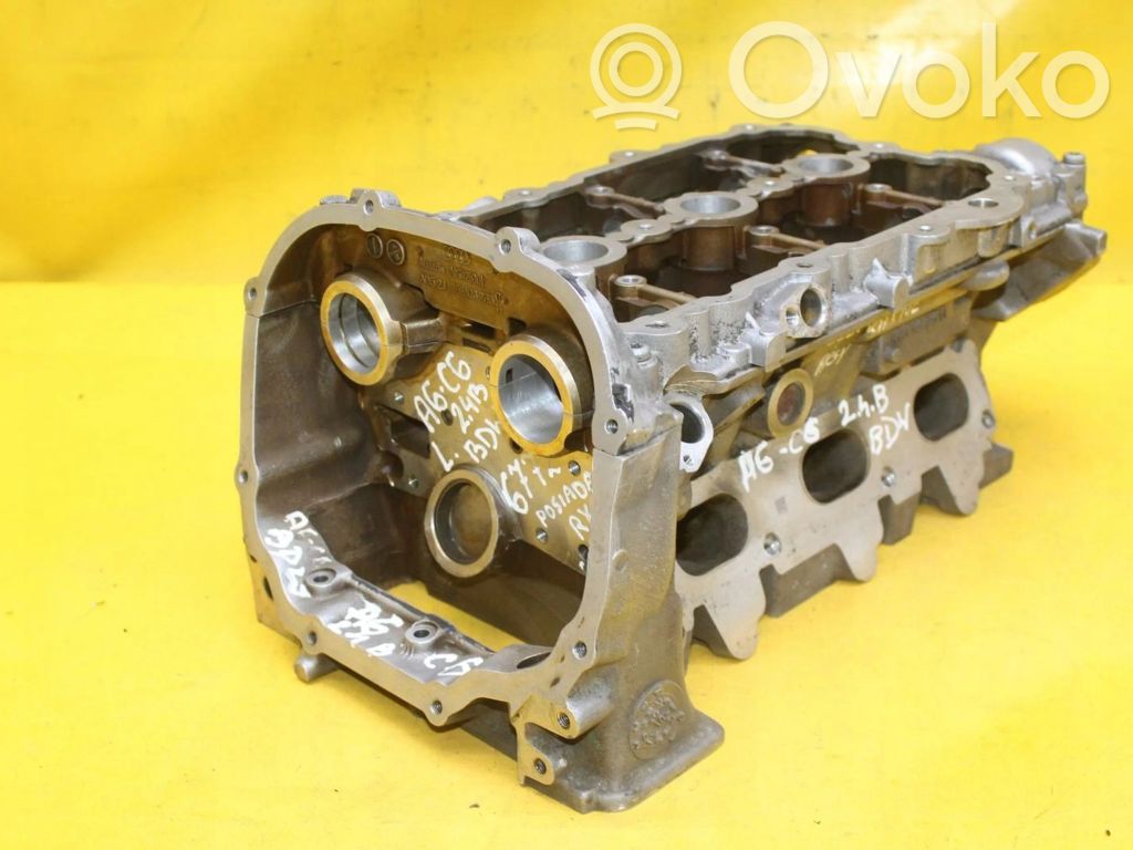 Audi A6 S6 C6 4F Engine head 