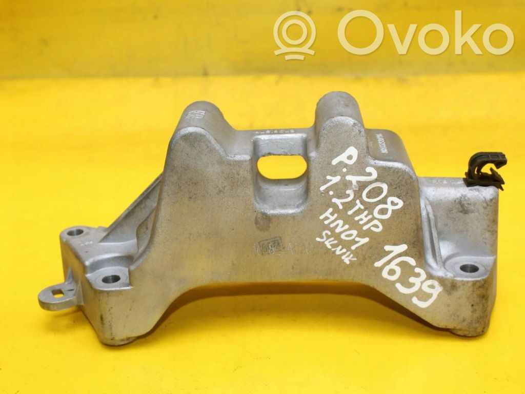 Citroen C4 III e-C4 Engine mounting bracket 