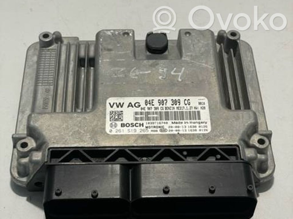Volkswagen PASSAT B8 Engine control unit/module 
