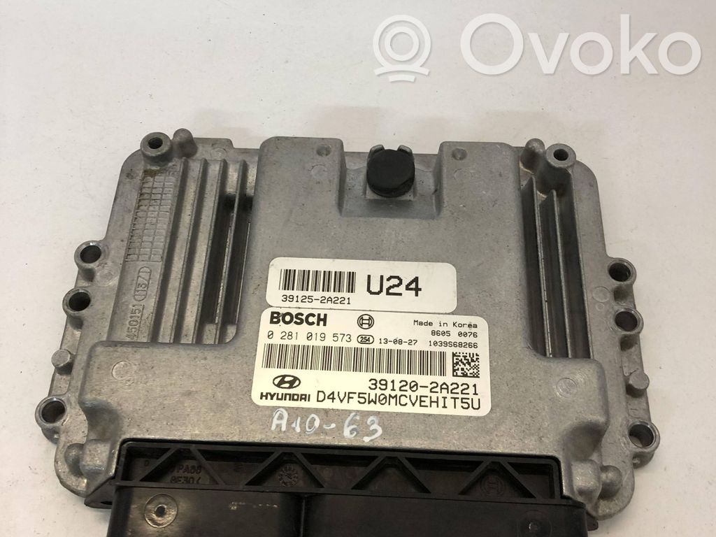 Hyundai i40 Engine control unit/module 