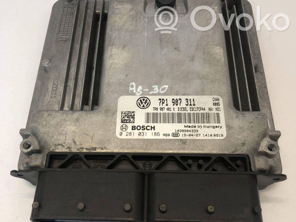 Volkswagen Touareg II Engine control unit/module 