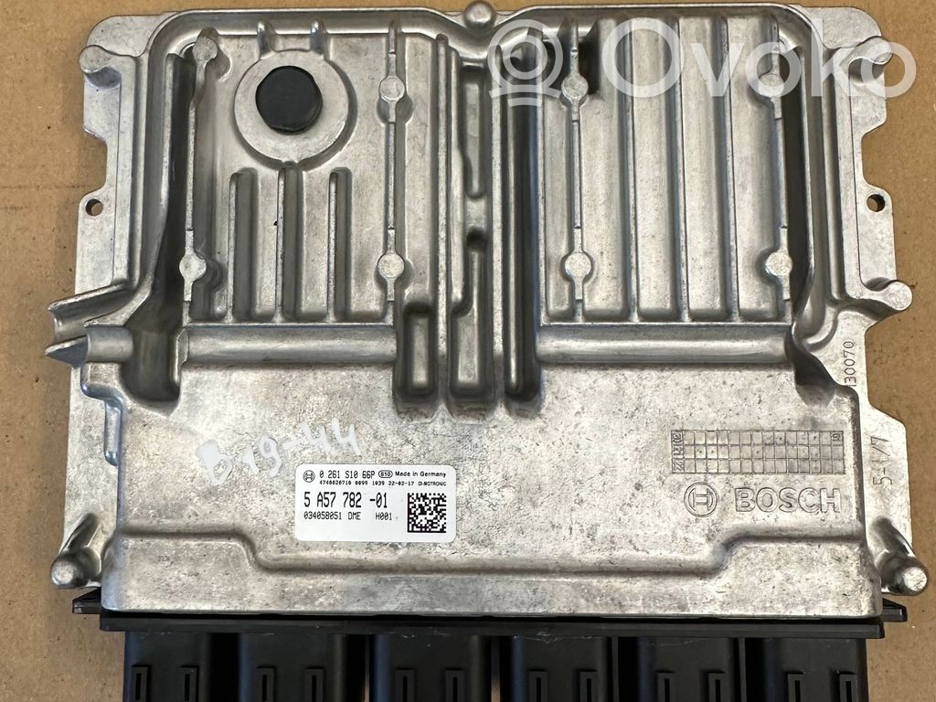 BMW 3 G20 G21 Engine control unit/module 