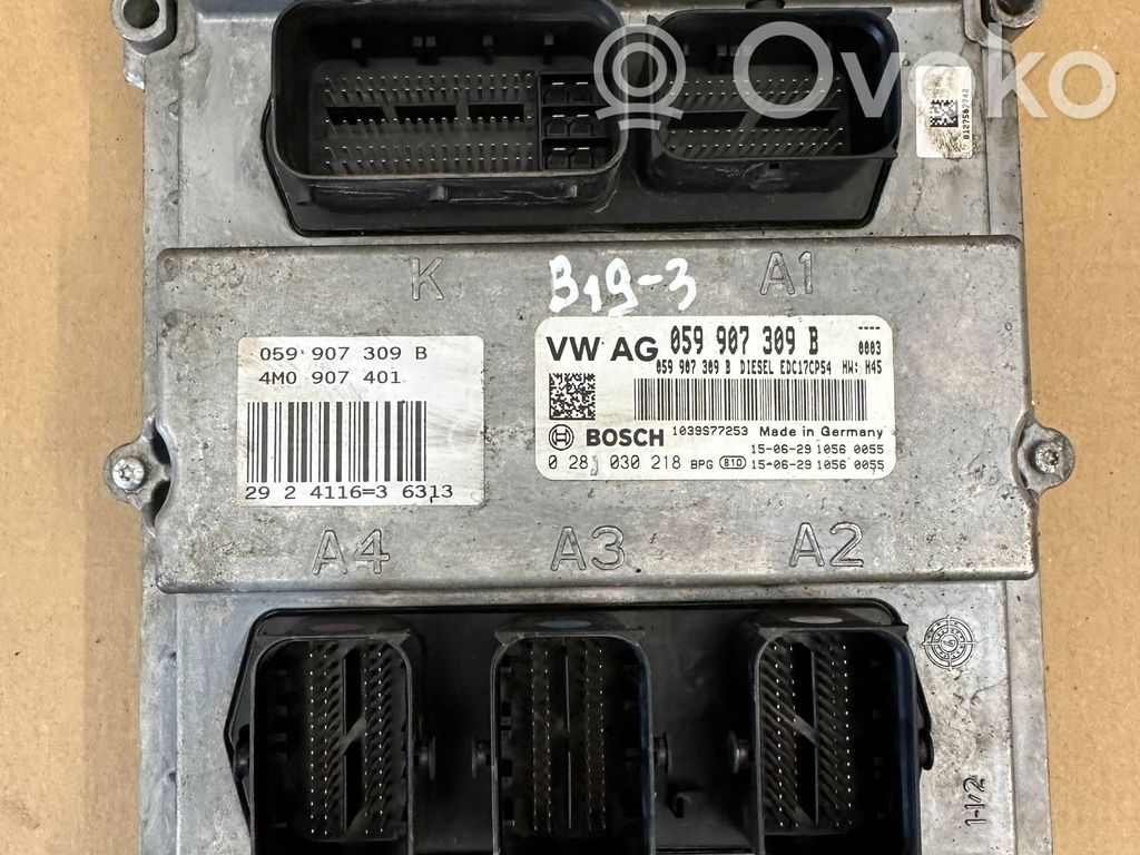 Audi Q7 4M Engine control unit/module 