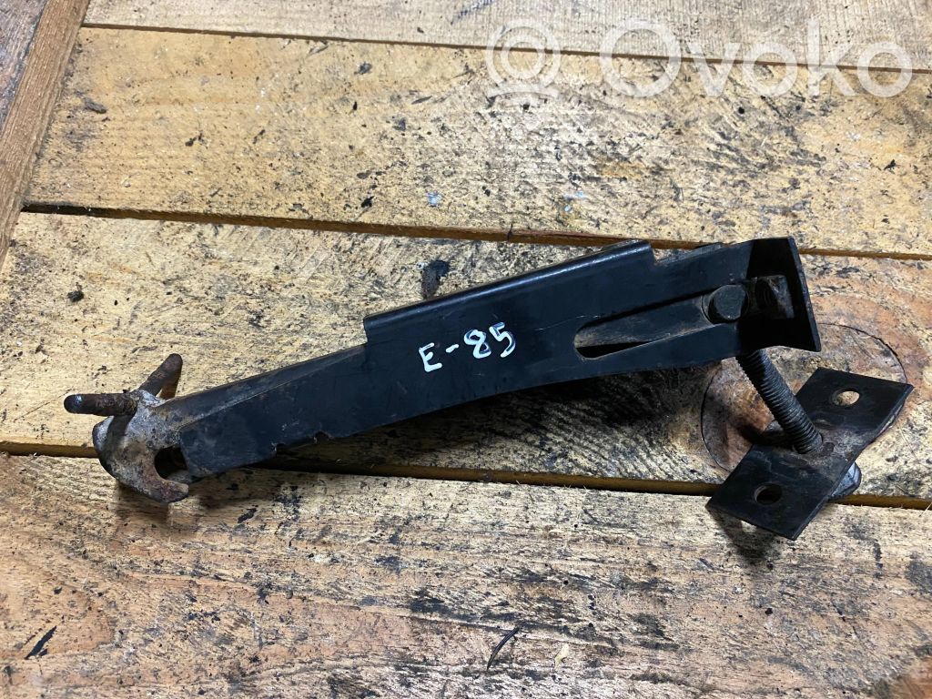 Mercedes-Benz Vito Viano W639 Supporto di montaggio ruota di scorta 