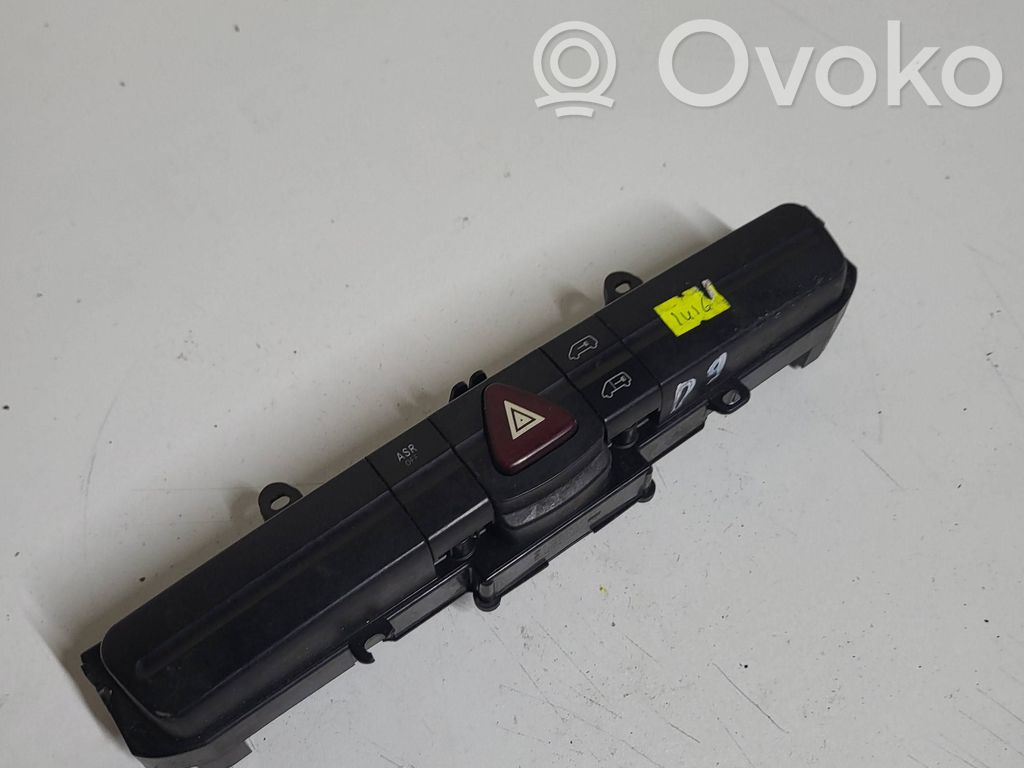 Mercedes-Benz Sprinter W906 Botón interruptor de luz de peligro 