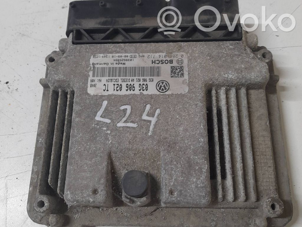 Volkswagen Golf V Engine control unit/module 