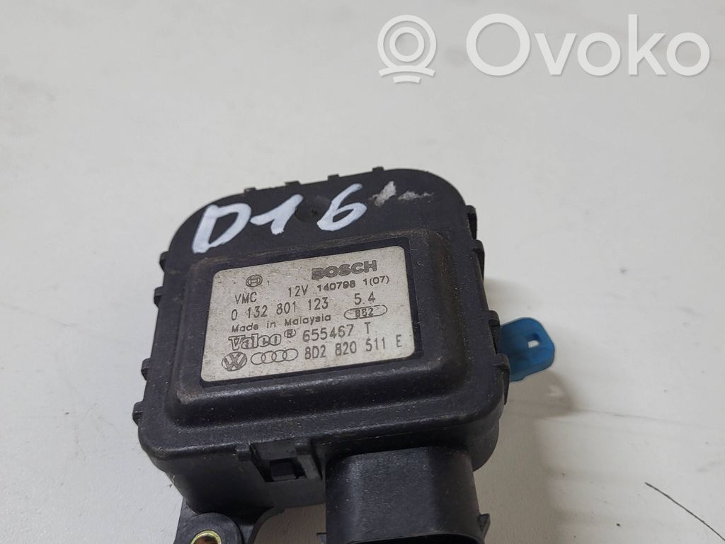 Audi A4 S4 B5 8D Motor/activador trampilla de calefacción 