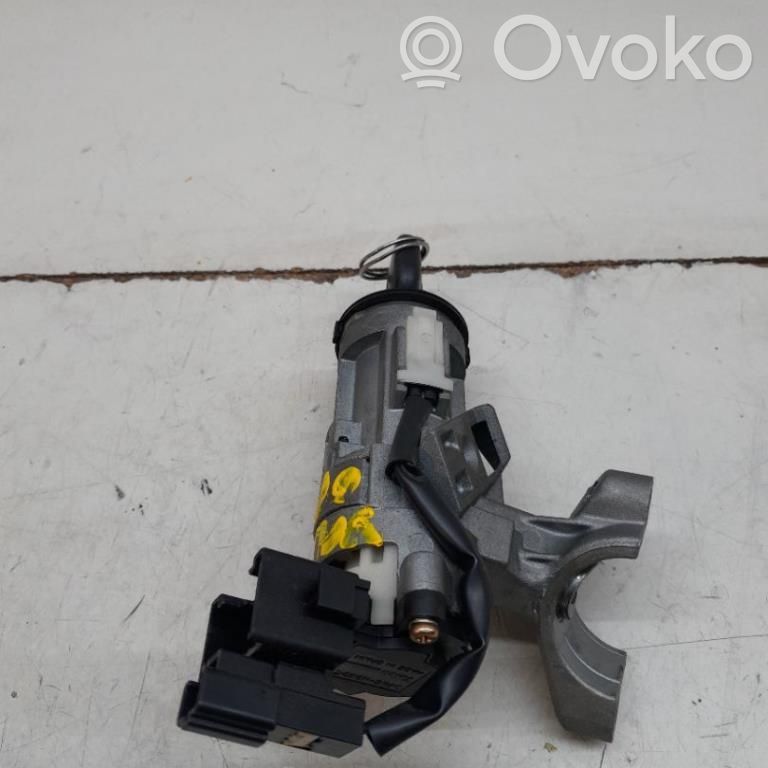 Toyota Corolla Verso AR10 Virtalukko 